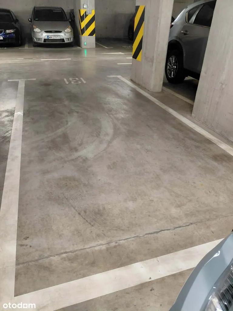 Wynajmę miejsce postojowe w bloku przy Promenadzie