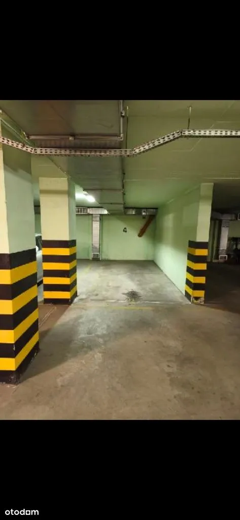Metro Kabaty, garaż na wynajem, 300 zł
