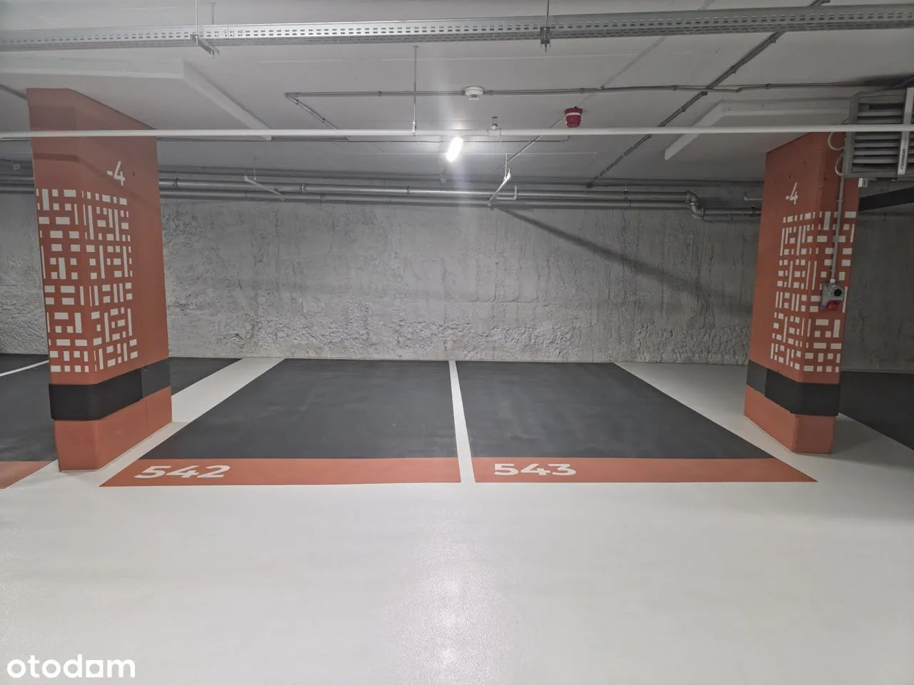Parking space - Towarowa towers - building 69D